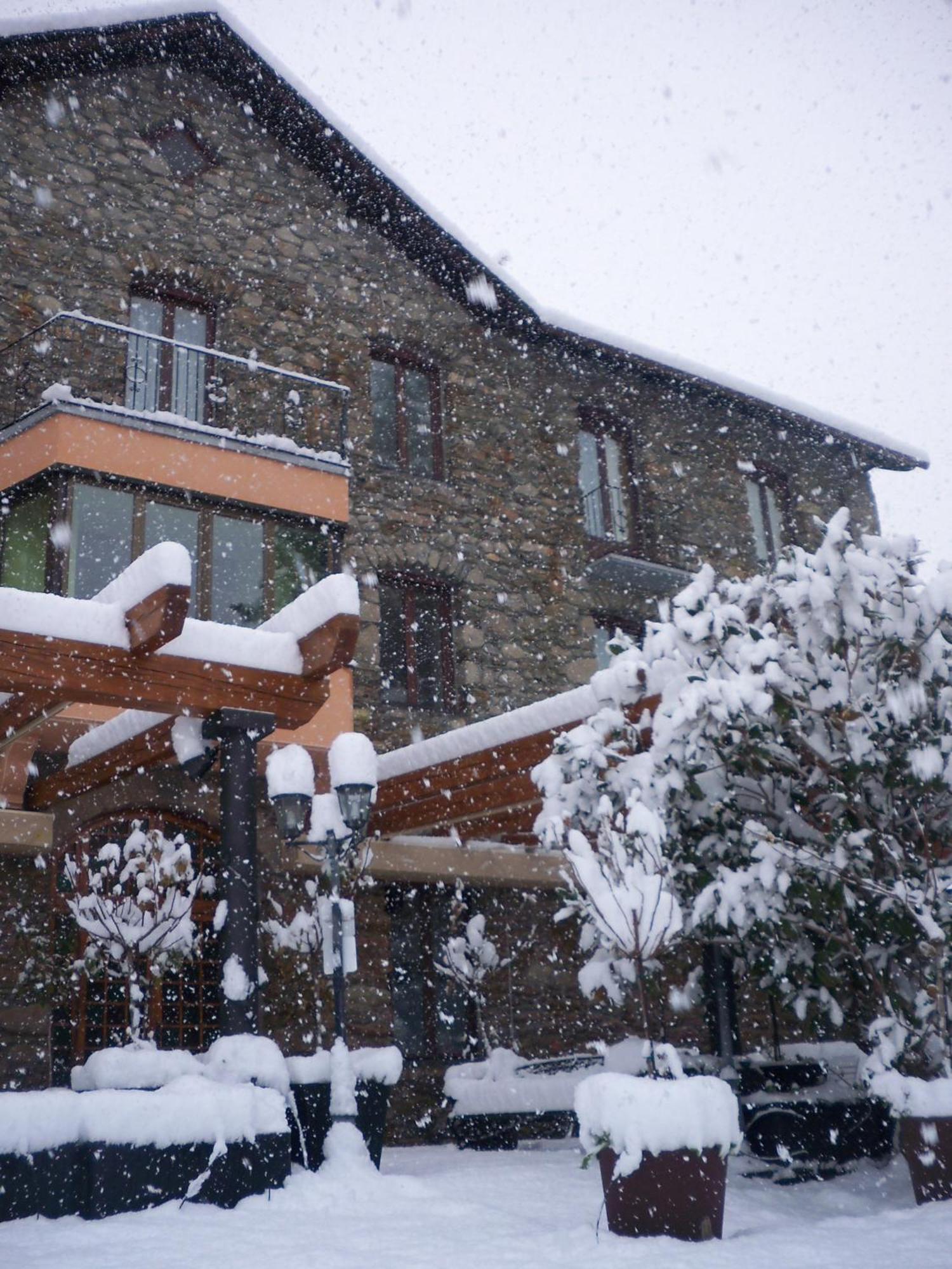 Hostal Vall D'Aneu By Arcas & Sambola Esterri D'Aneu Exterior photo